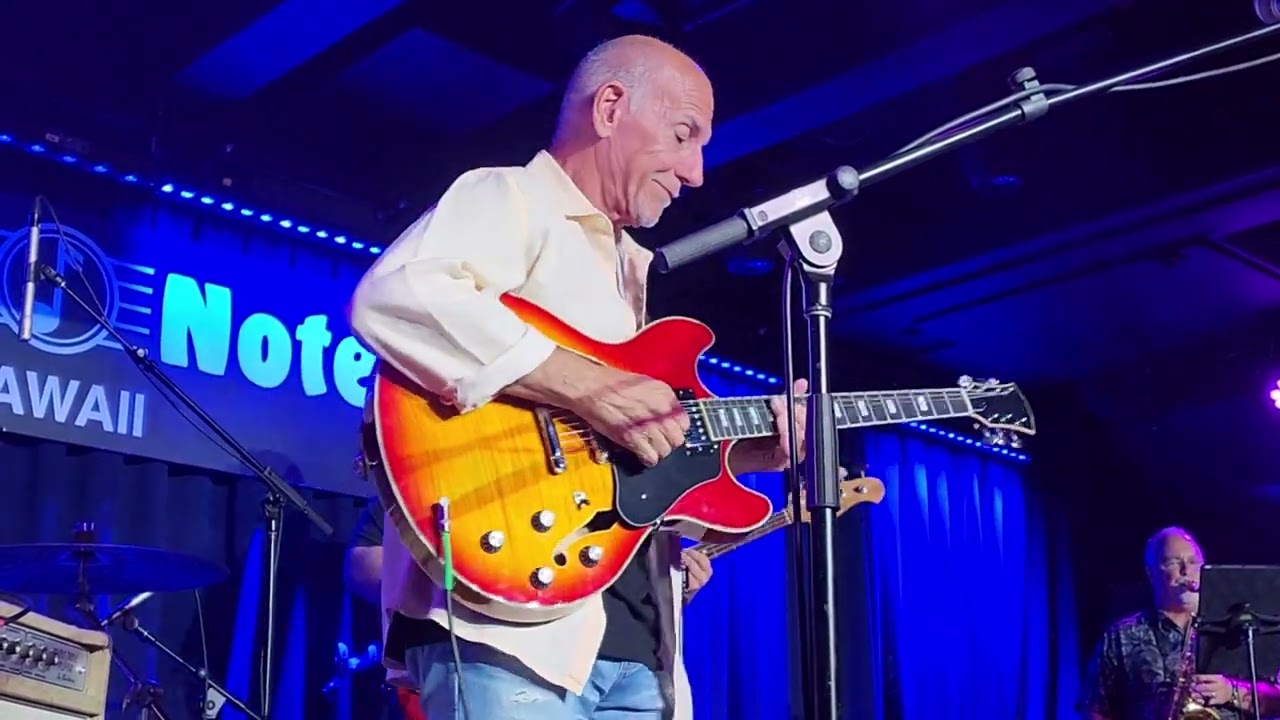 Larry Carlton plays Steely Dan's Black Friday at Blue Note Hawaii Apr 16 2022