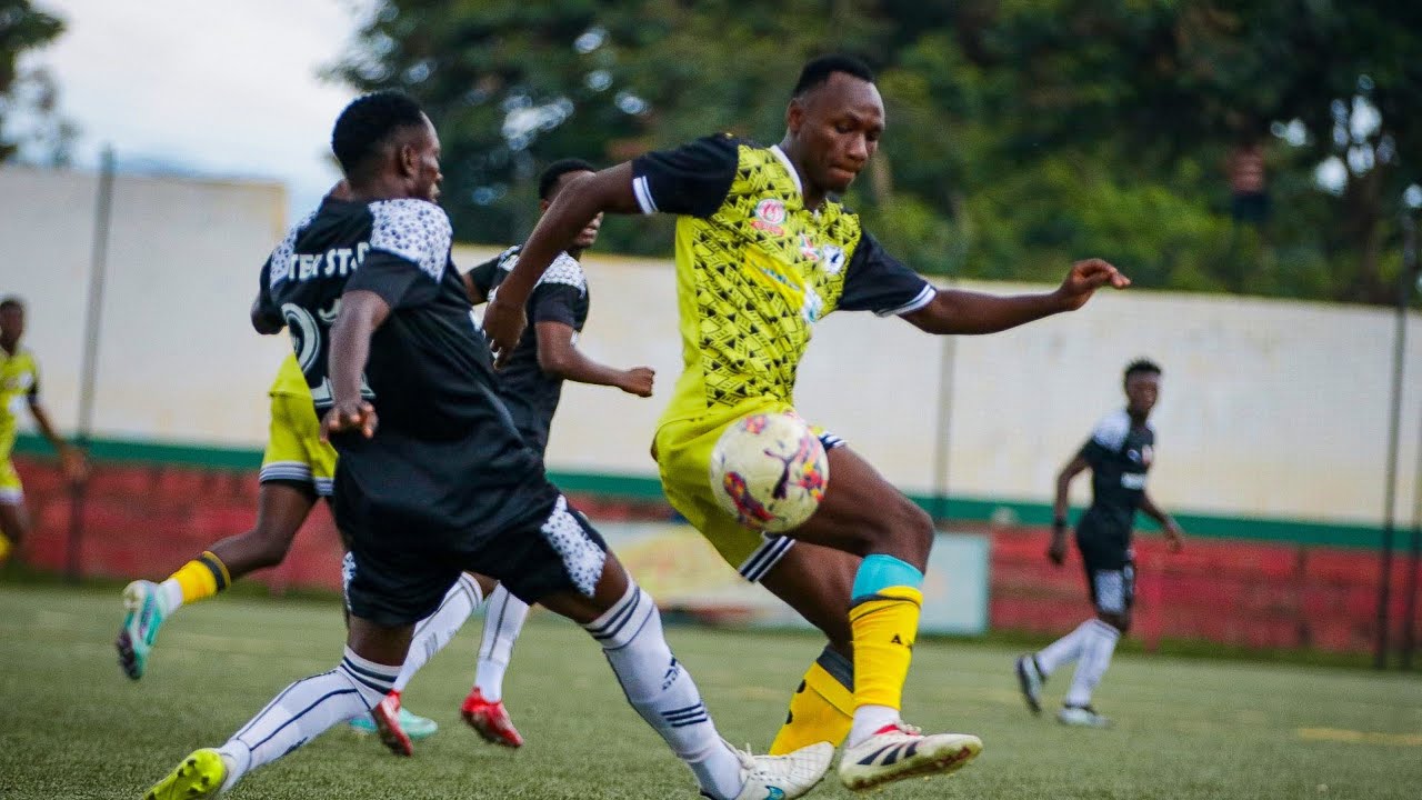 Inter Stars  1-2 Aigle Noir C.S Au Stade URUNANI à Buganda.