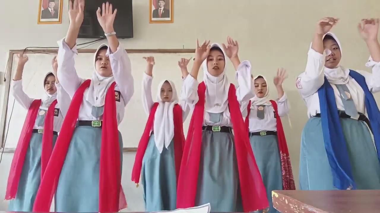 Projek PSTS seni budaya gerak dasar tari,  kelompok 3, X Layanan kesehatan E 