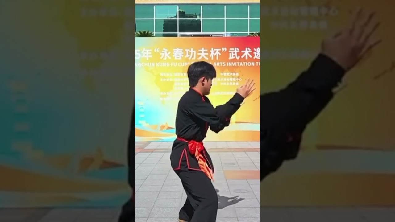 Юнчунь байхэ цюань , ноябрь 2025 Юнчунь ( Китай ), участники после соревнований .