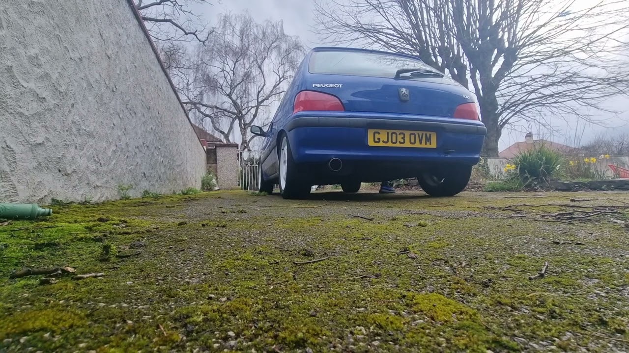 Peugeot 106 cold start. Spotex backbox. 1.1 tu. 