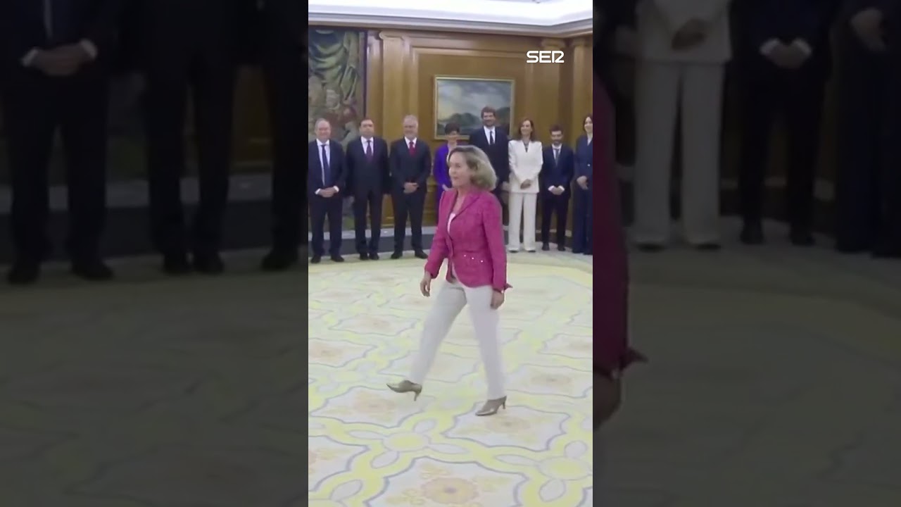 El peque&ntilde;o lapsus de Nadia Calvi&ntilde;o tras prometer su cargo como ministra ante el rey en la Zarzuela