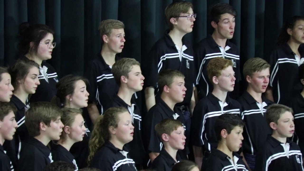 Lindenkoor performing, I believe in You , Soiree - Ho&euml;rskool Linden, 11 Aug 2017