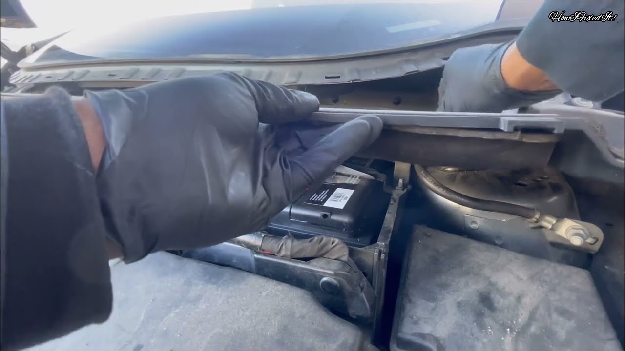 2015 Ford Escape Battery Replacement & Location #battery