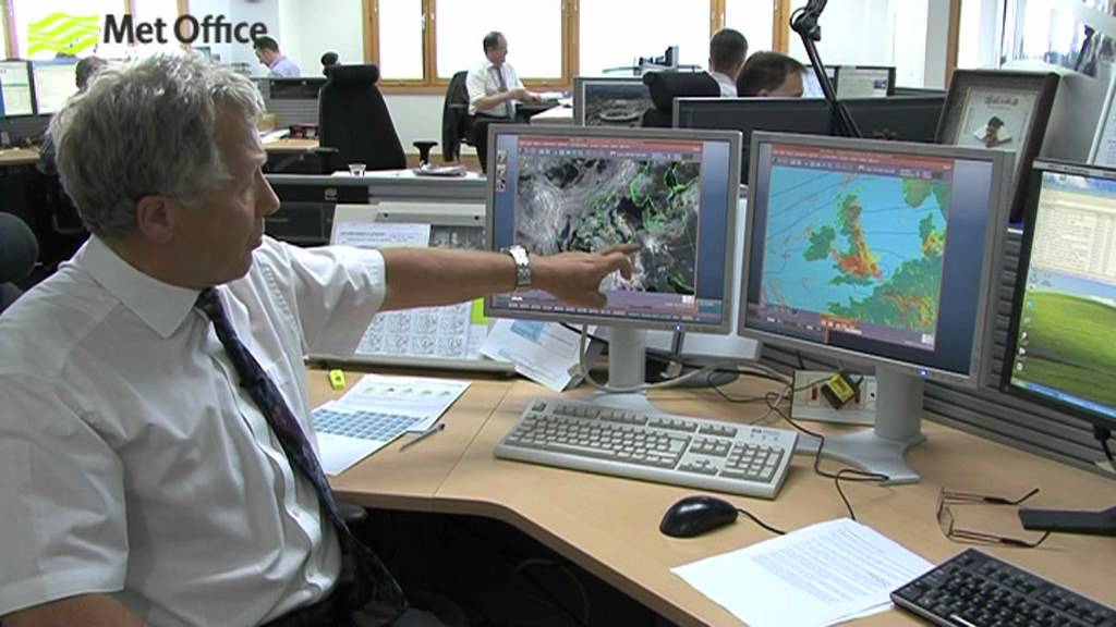 Heavy rain brings risk of flooding