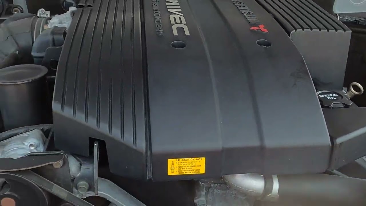 1997 Mitsubishi Pajero Evo - SILV - 0572 / Engine