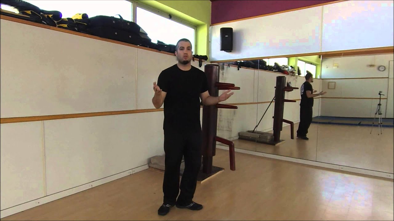 Wing Chun -técnicas en el muñeco de madera: tan sao