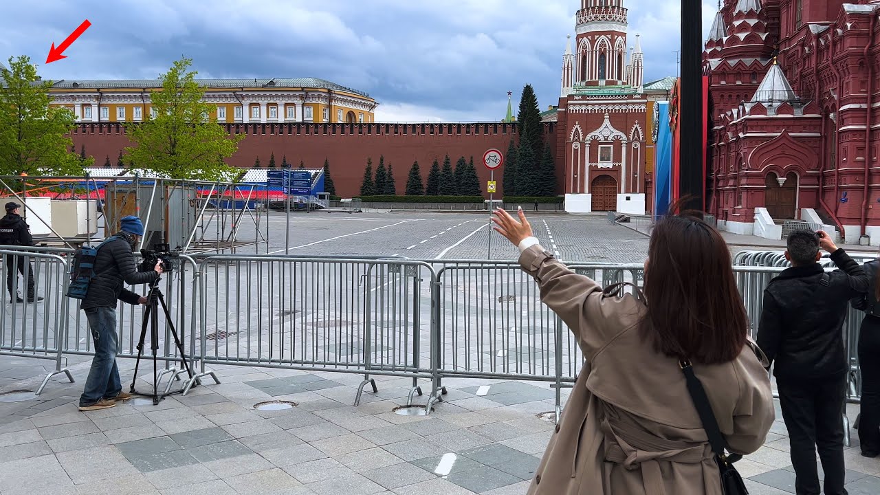 RED SQUARE AFTER THE UAV ATTACK 🇷🇺 The atmosphere in Moscow today after the night attack - ⁴ᴷ [HDR]