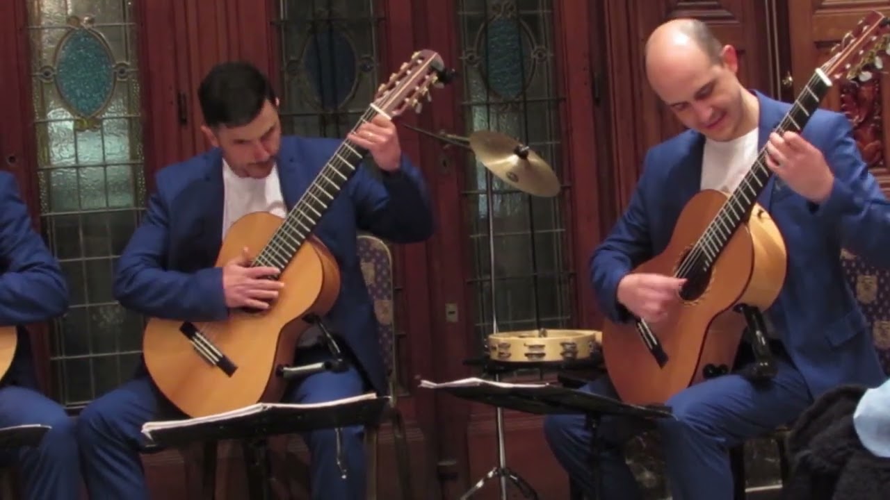 CUARTETO DE GUITARRAS IN CRESCENDO