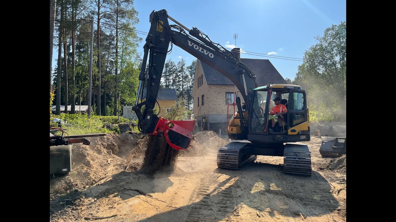 Veloci VS 4-13, på Volvo ECR145