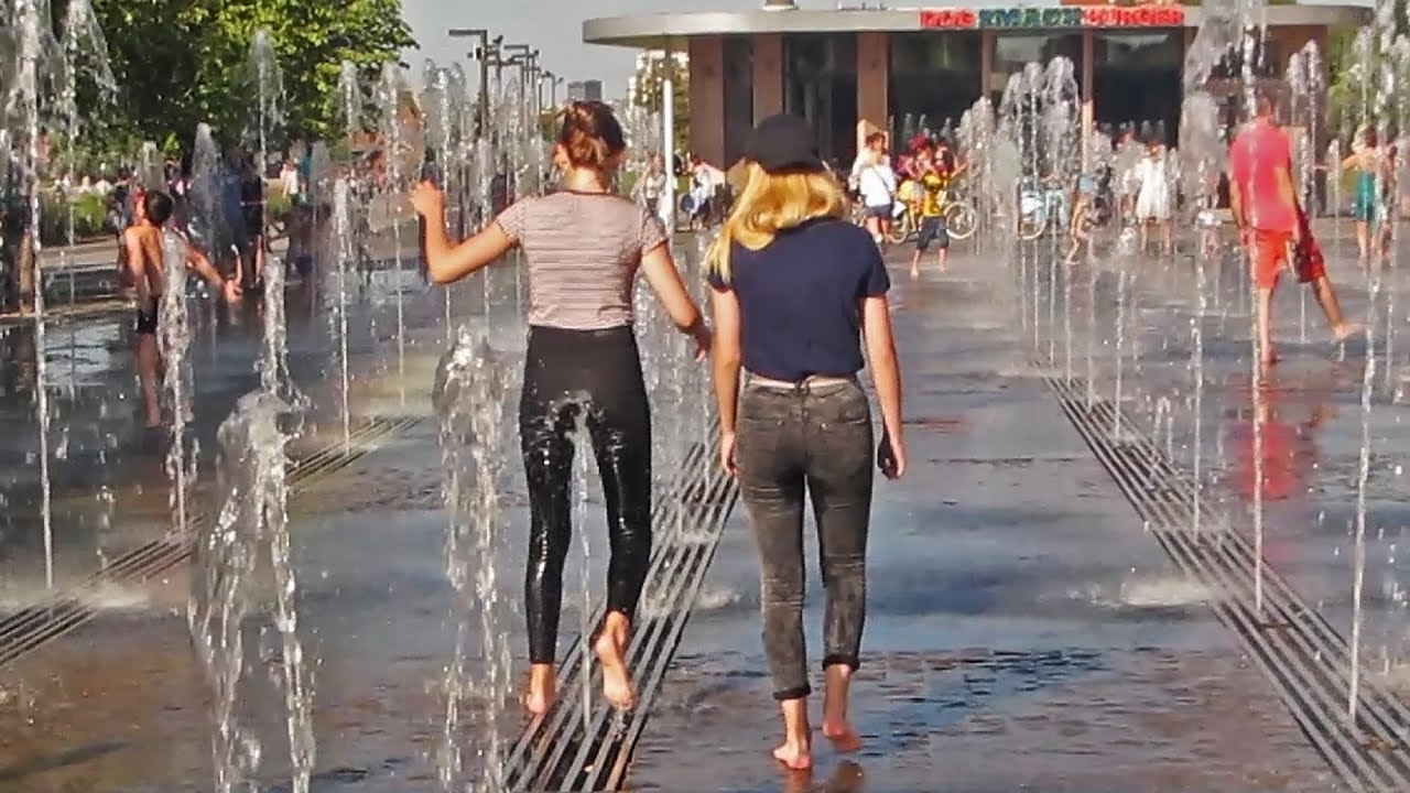 Girls and wet fountain joys in Muzeon park-5! / Девушки и мокрые фонтанные радости в парке Музеон-5!