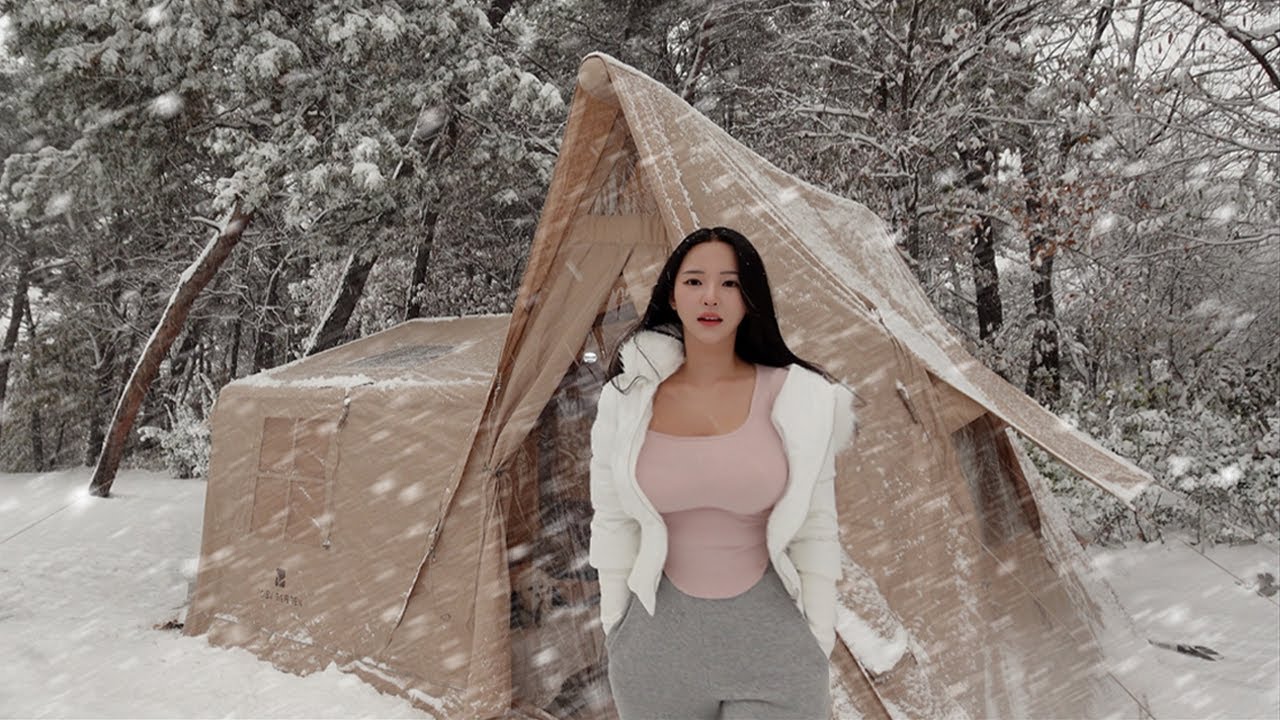 ❄️Camping in Heavy Snow Storm with Inflatable Tent⚡️ Snow & Thunder ASMR