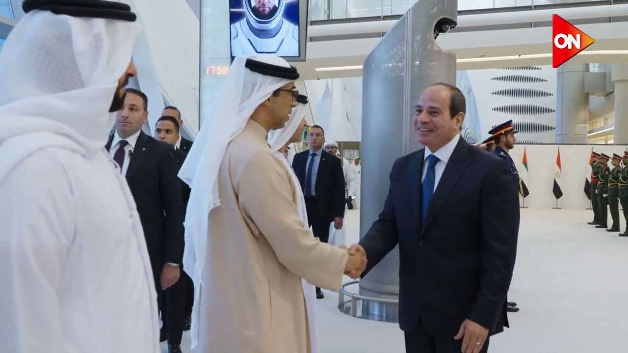 الرئيس السيسي يلتقي الشيخ محمد بن زايد في أبوظبي لبحث سبل تعزيز العلاقات الثنائية الوثيقة