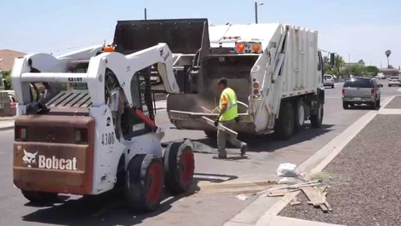 City of Tolleson ⇨ Leach Alpha Rear Loader Garbage Truck