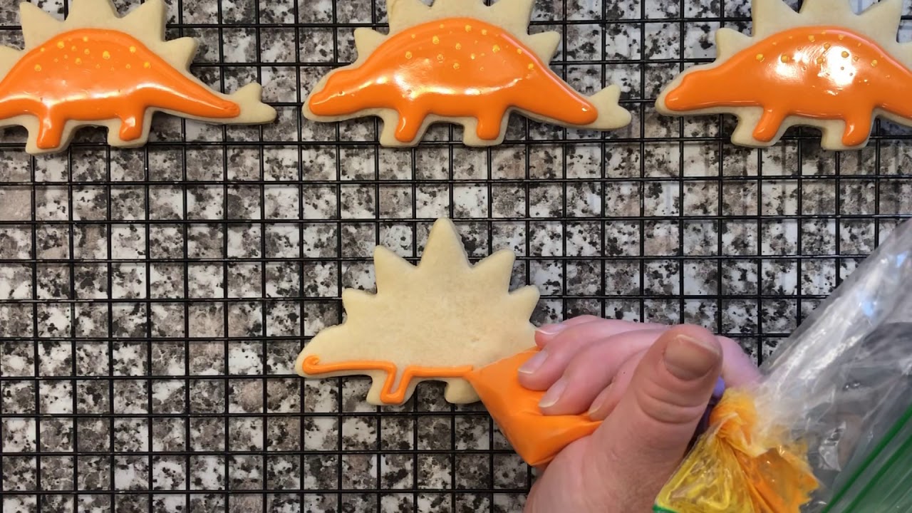 How to Decorate Dinosaur Cookies (with royal icing)