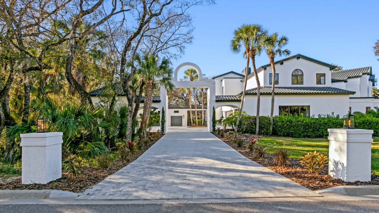 6324 W Maclaurin Dr , Tampa, FL 33647