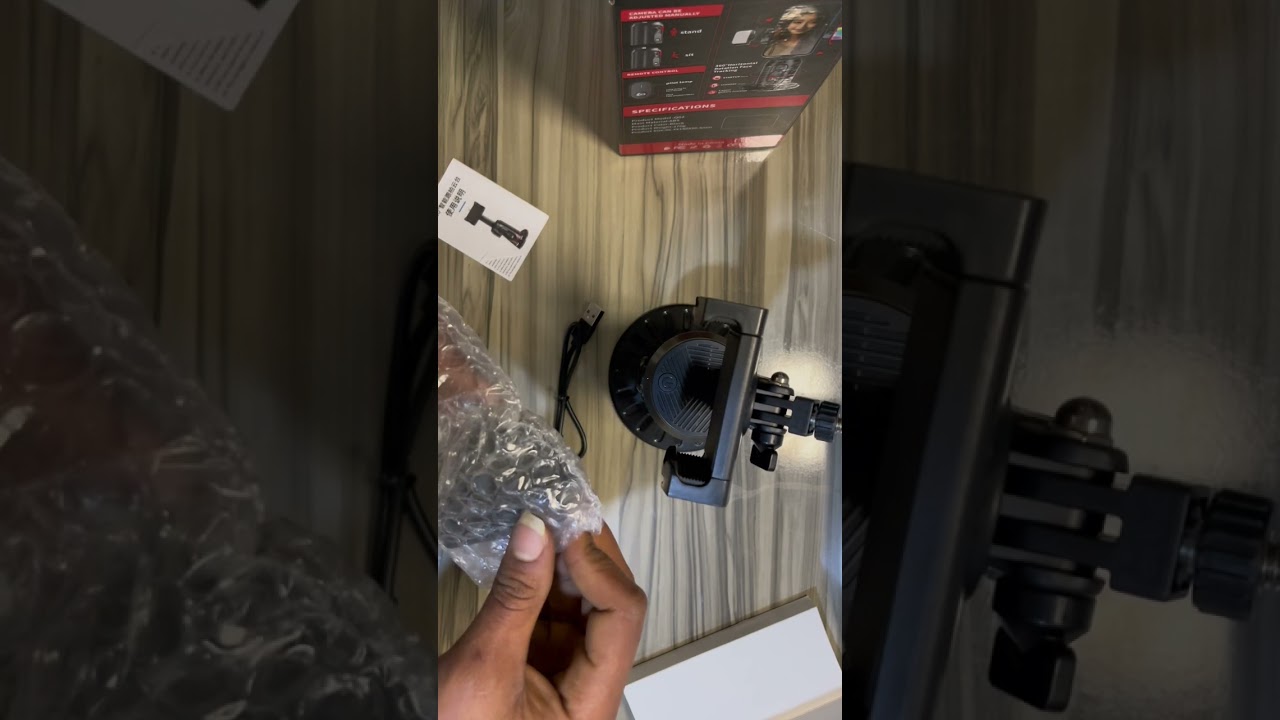 360° Auto Face Tracking Selfie StickTripod, Model Q02