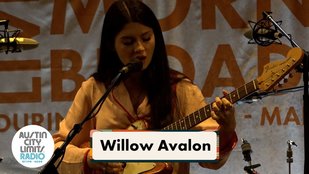 Willow Avalon “Call Me On My Way Home” [LIVE Performance]