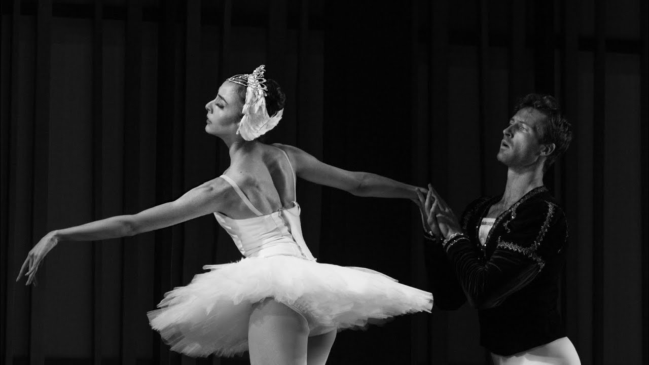 White Swan Pas de Deux, Swan Lake Act II | Lori Hernández + Marshall Whiteley