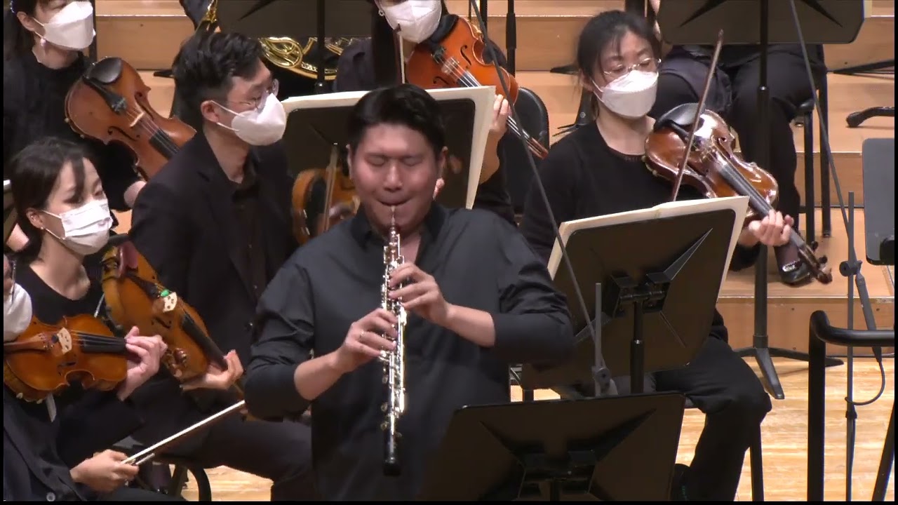 Lebrun : Concerto for oboe and orchestra No.1 in d minor