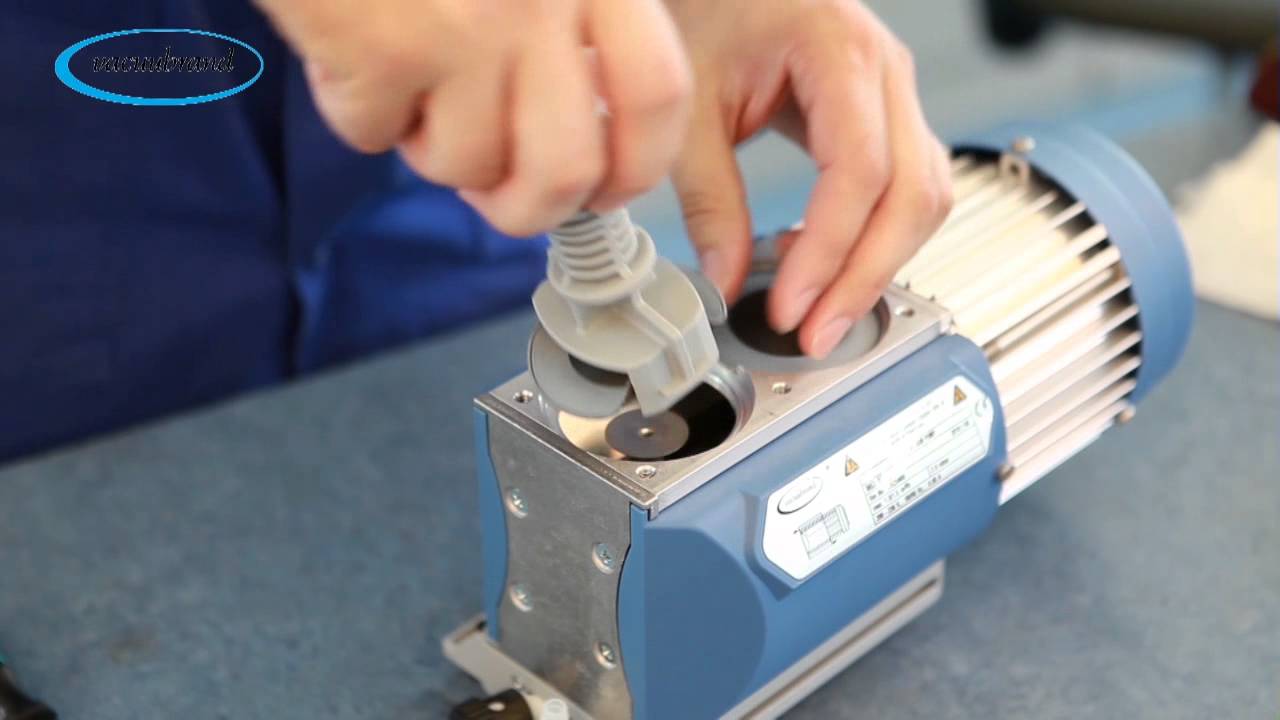Servicing a Vacuubrand Diaphragm Pump