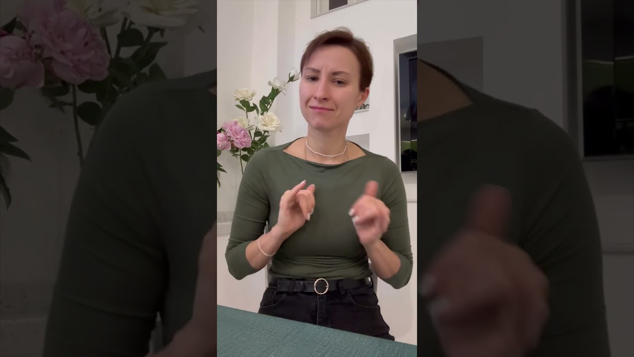 Дактилемы связаны с жестами.  Кто из вас ошибочно показывает 