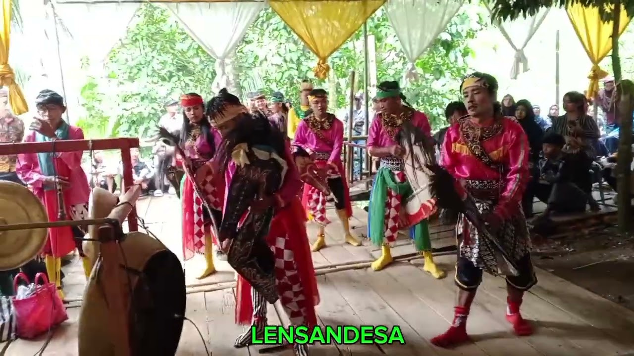KLASIKAN EBEG TRI BUDOYO//LIVE BANJAR PENEPEN SUMPIUH @LENSANDESA 