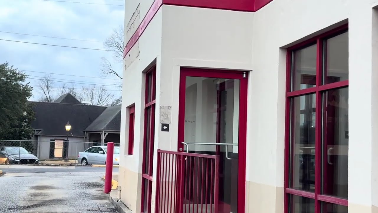 Visiting an Abandoned Arby’s #old #abandoned 