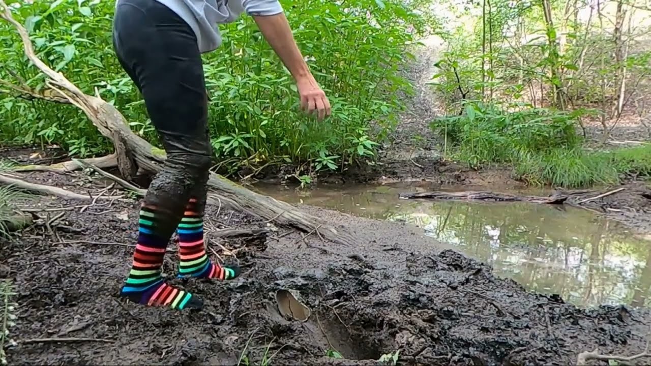 Both my long Hunter Boots get stuck in the bog