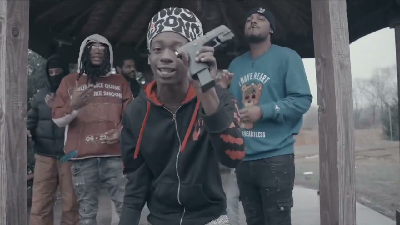 FlyM9neyC0untup - I Don't Know How They Love (Official Music Video)