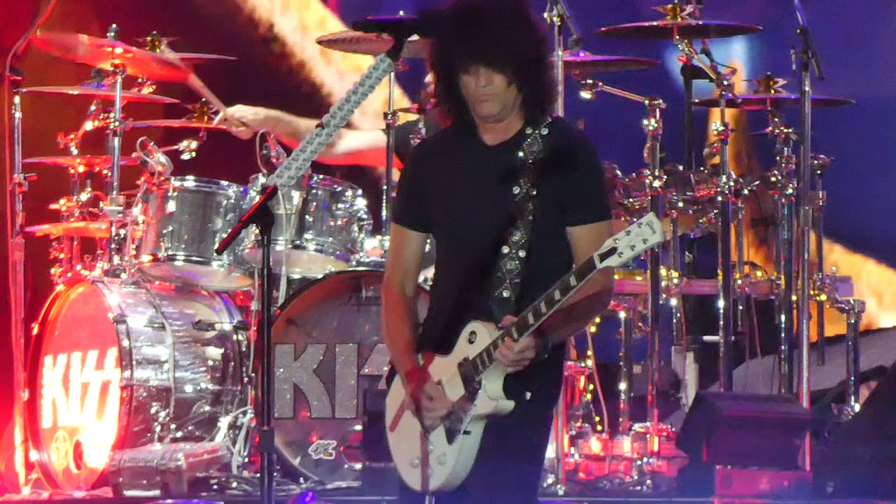 Kiss Sound Check in Dubai. Psycho  Circus.