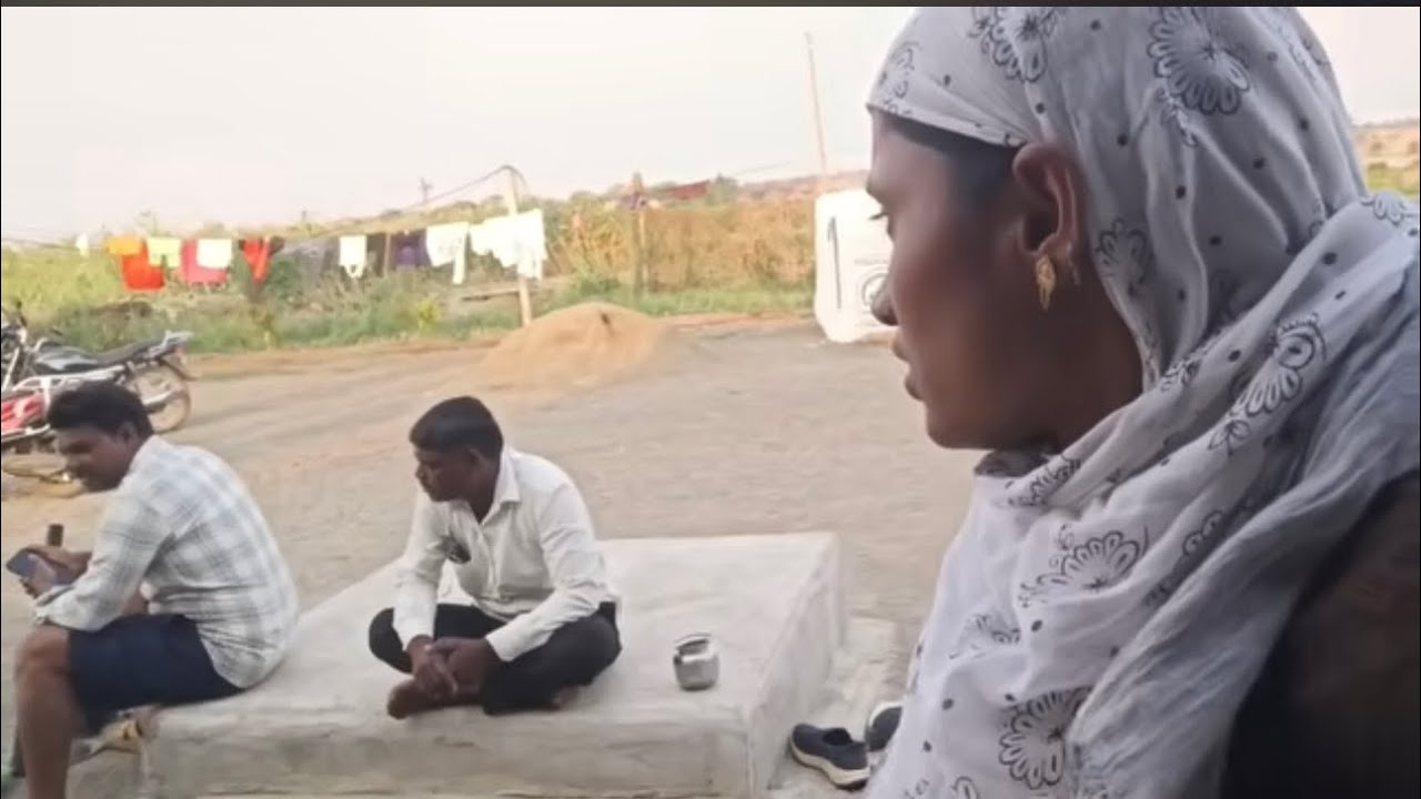 घरी आली पण नवरा काय सरळ बोलणा । माझ्या पोरी घेऊन जाणार मी नवऱ्याला दाखवते हिसका माझा 😭#गावठीपुनम 