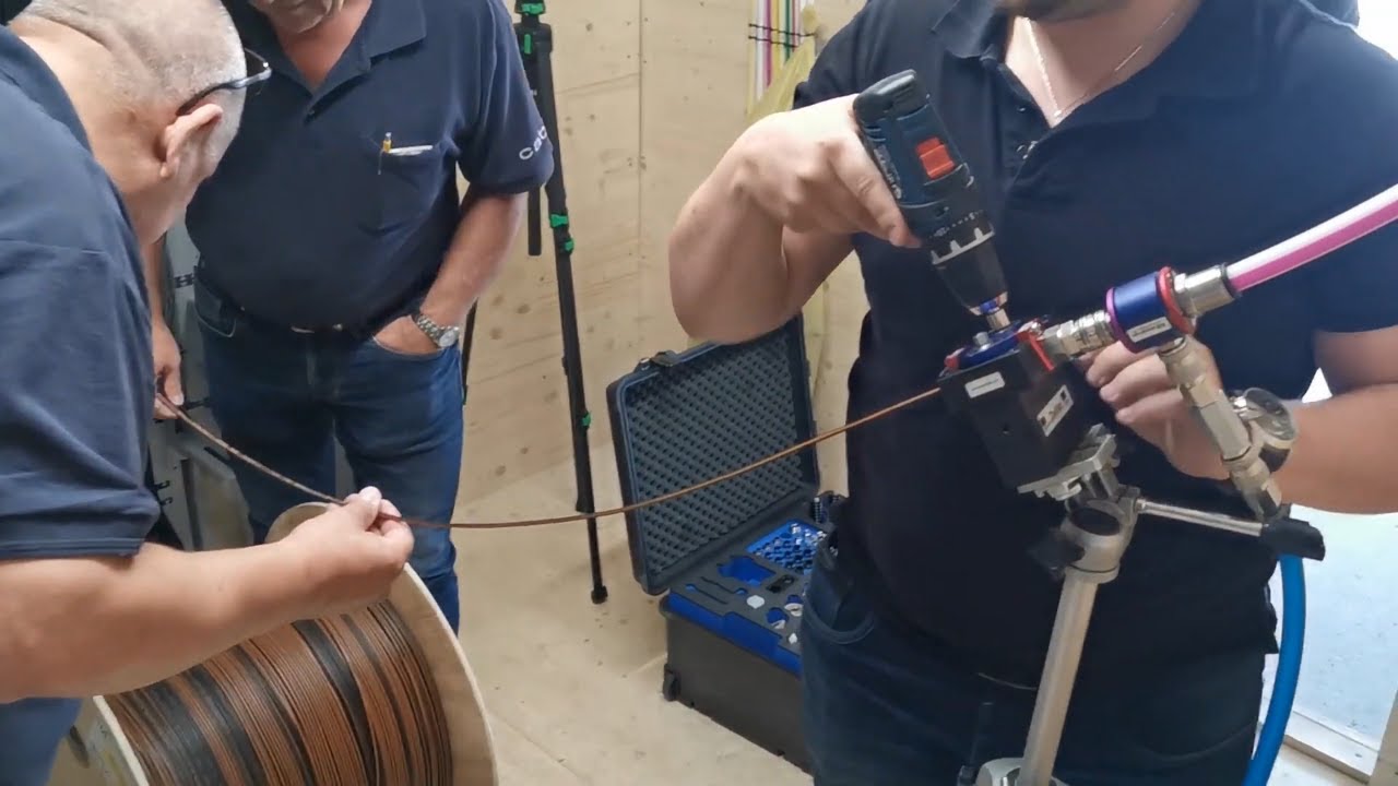 Fiber blowing to the home tool for the last fttx mile. Smallest Fiber blowing machine on the market