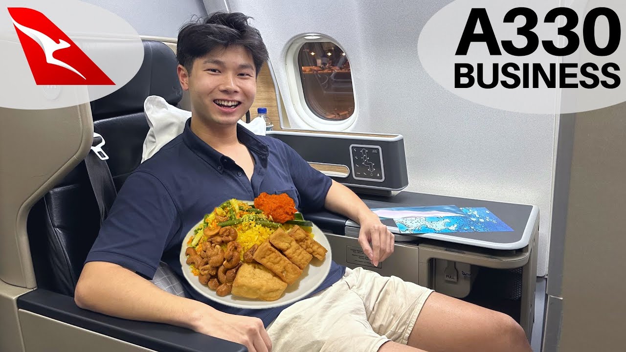 Indonesian Food on Qantas BUSINESS Class from Jakarta to Sydney 🇮🇩🇦🇺