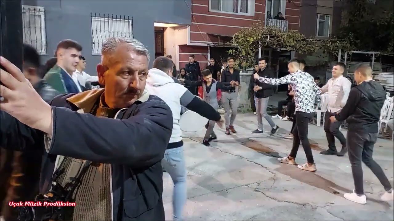 Çaldığım bağlama yabandan gel Vistan aldım mor vistan yekte Ahmet Can Emeksiz SEO HD yeniden yayı04