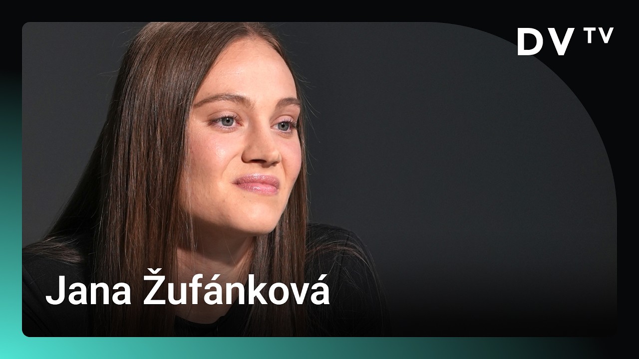 Oběť šmírování z fotbalové šatny: Kouč dal kameru do kopačky i krabice, na každou z nás měl složku