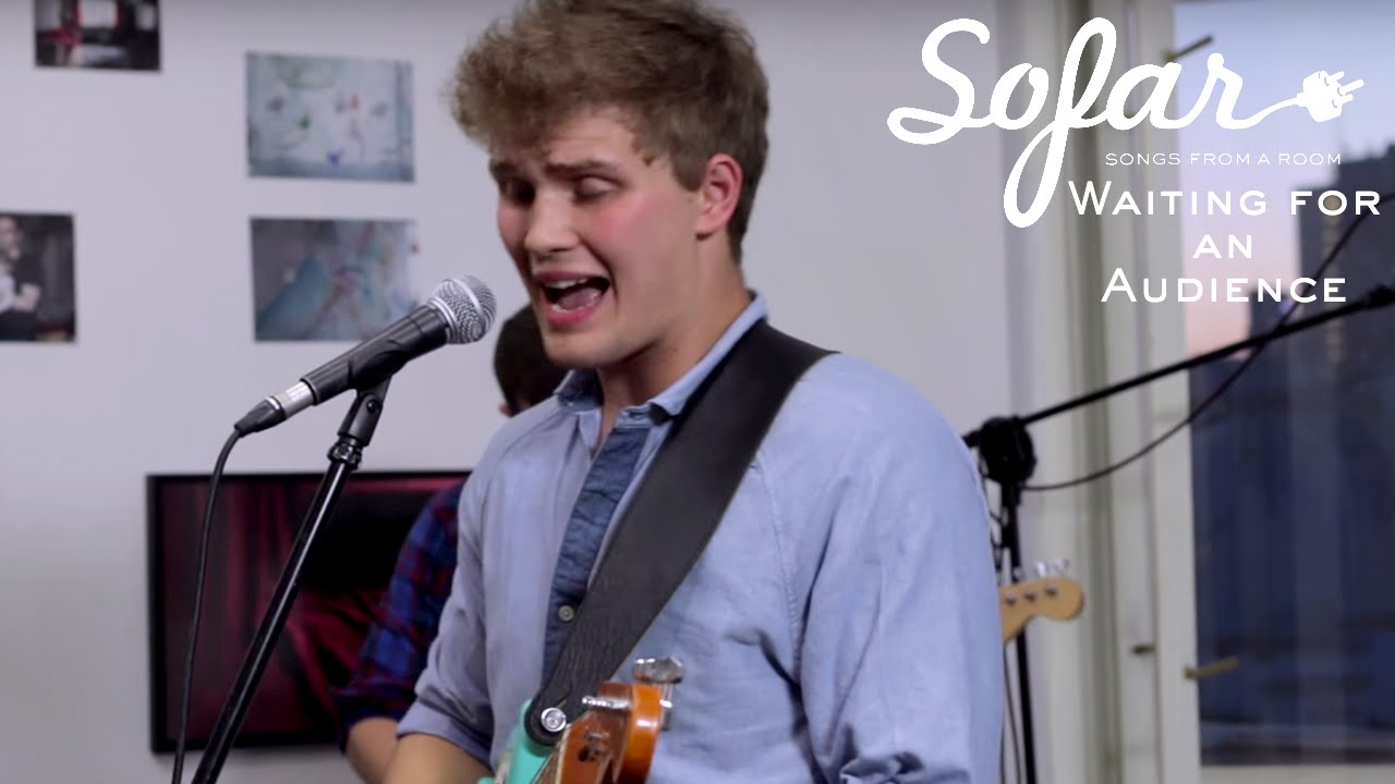 Waiting for an Audience - Red Sky | Sofar Warsaw