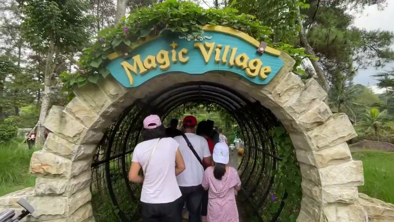 Wow at Cimory Dairyland has MAGIC !!! #cimorydairylandpuncak #magic #kurcaci #holidayseason #cimory