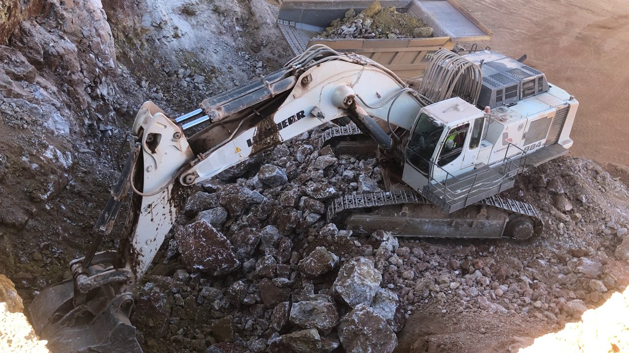 Liebherr 984 Excavator Loading Caterpillar 777C Dumpers - Sotiriadis/Labrianidis Mining