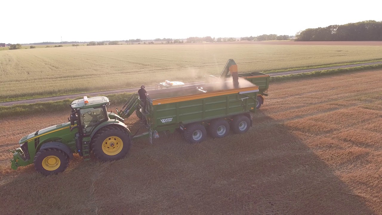 SKÖRD PÅ ANDERSSONS LANTBRUK  ”New Holland 10.90”