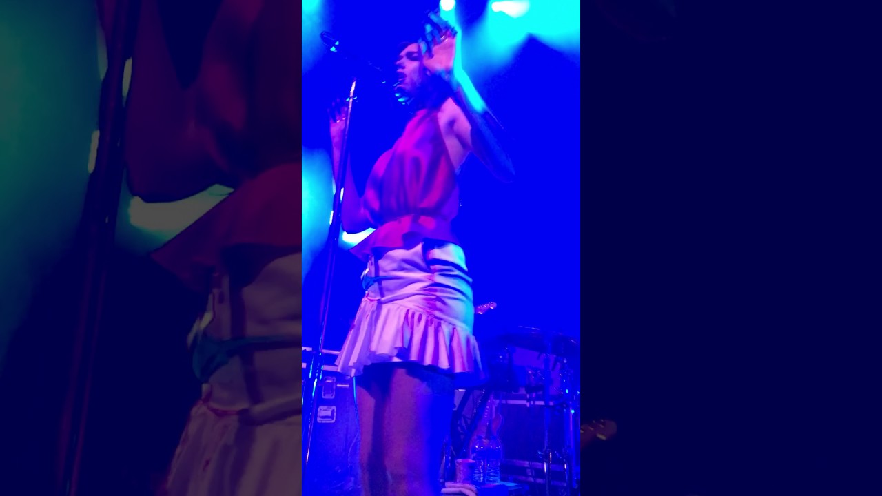 New Love // Dua Lipa // live @ Lincoln Hall // Chicago // 24 February 2017