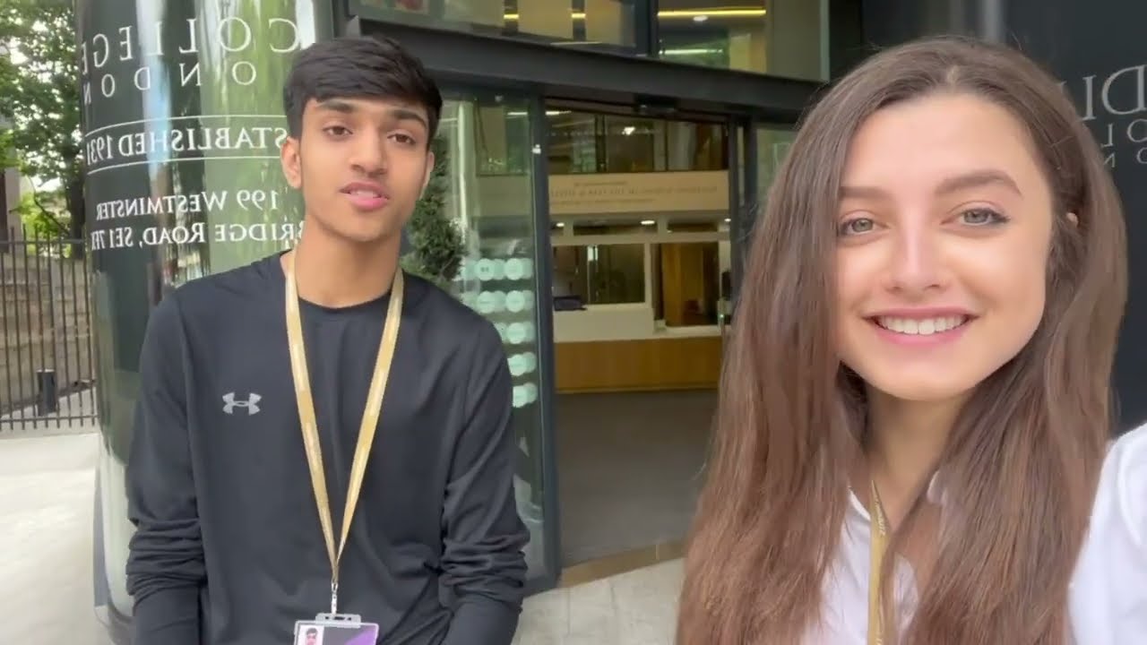 Student Tour - DLD College London Tour with Giovanna and Ishaan
