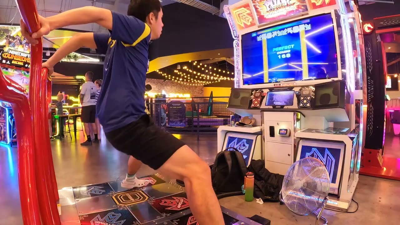 [PIU Phoenix] [Shortcut] Stardream -Eurobeat Remix- D20