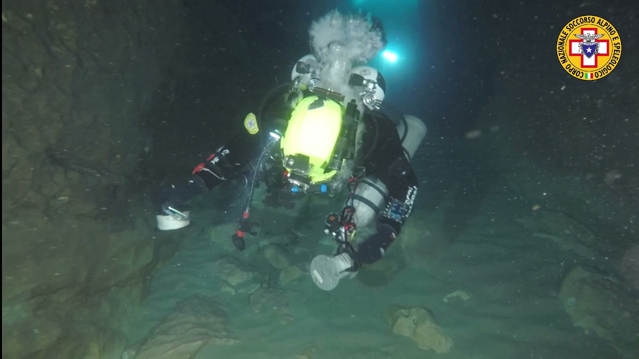 Cala Luna, esercitazione di soccorso speleosubacqueo del CNSAS