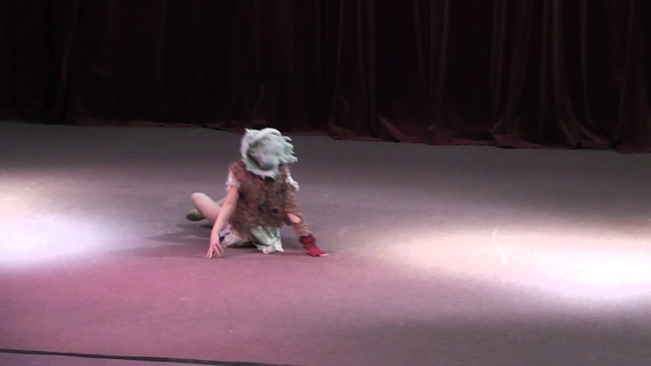 Maddie Ziegler - All God's Creatures (ALDC Showcase, Dublin, 26.02.15)