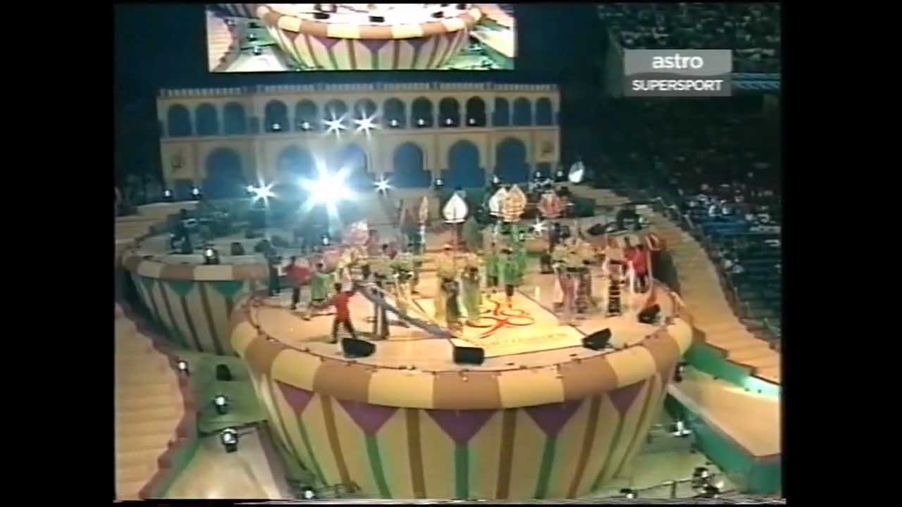 Arrival of The Queen & Agong - Closing Ceremony of Kuala Lumpur 98 XVI Commonwealth Games