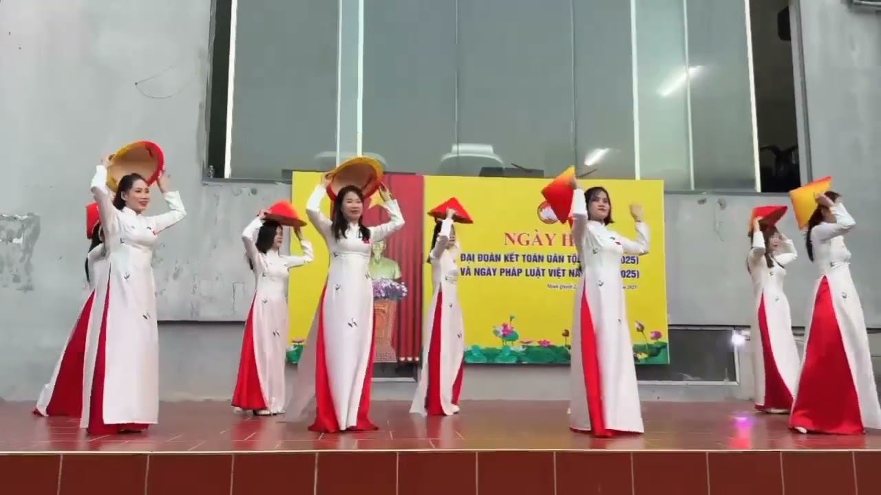 Viết Tiếp Câu Chuyện Hoà Bình 