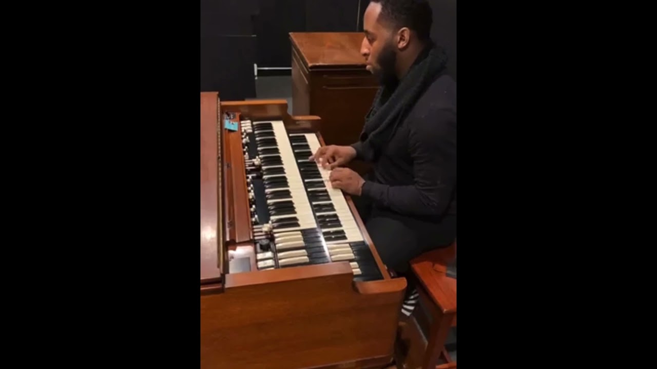 Davaughn J. Screen on Organ #Top10musicians