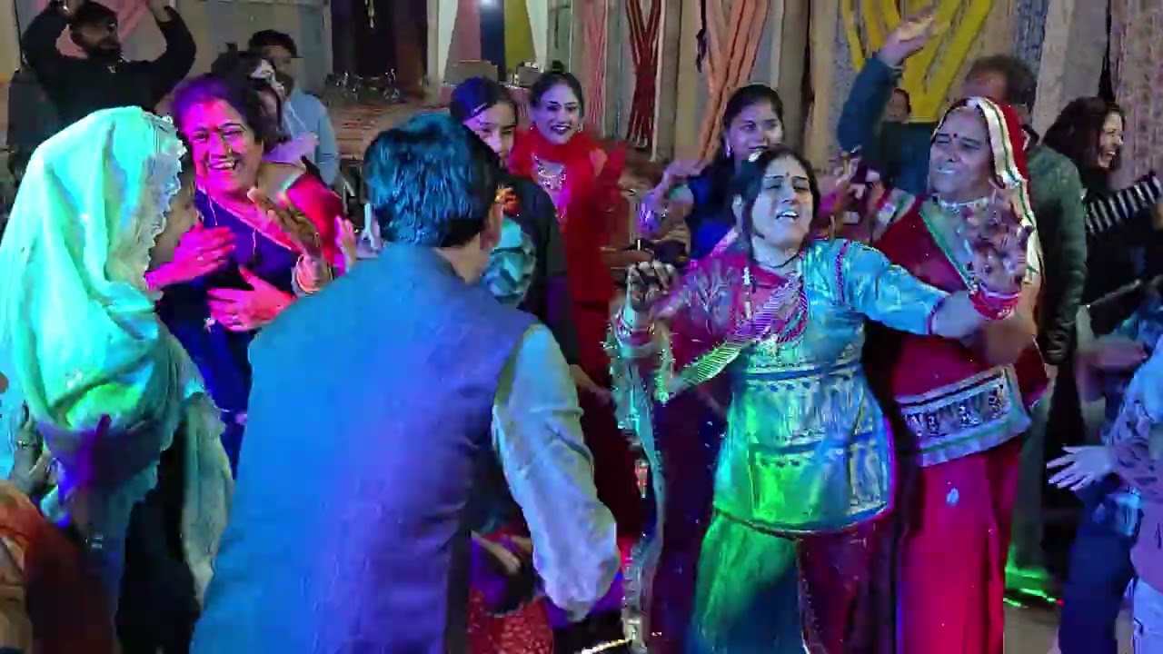 माय फैमिली डांस इन मैरिज इंजॉय