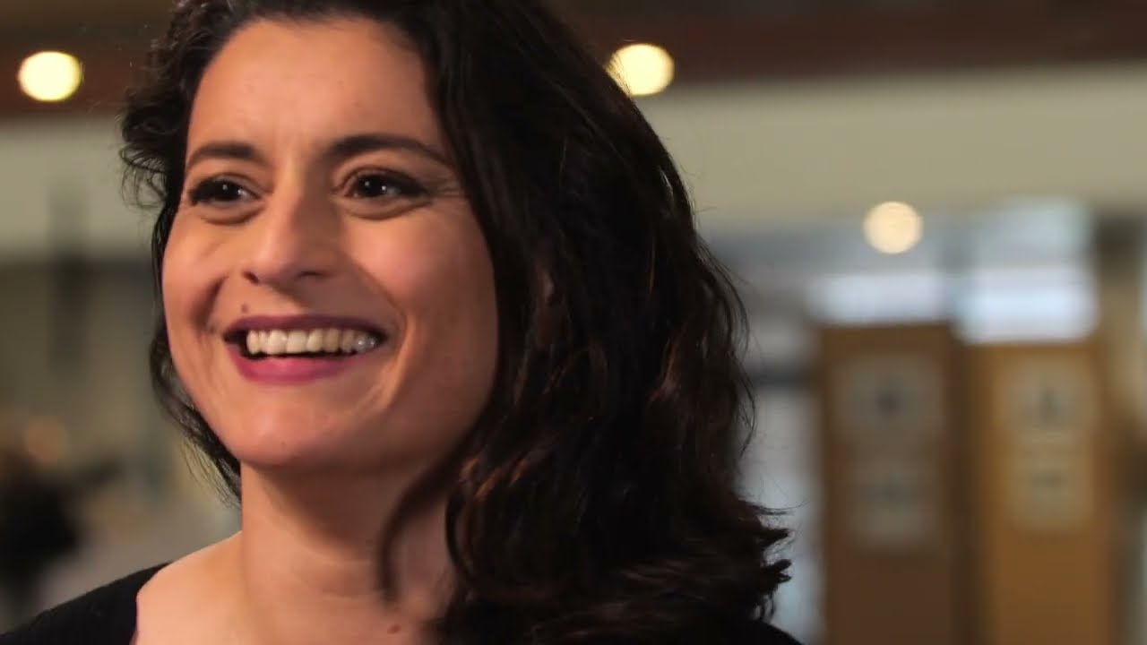 Portrait d'Anissa Daoud, réalisatrice de 